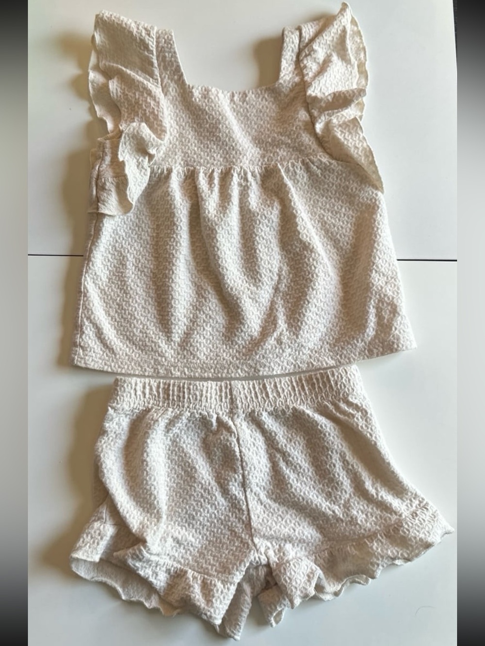 Member’s Mark Cream Beige Playwear Set Shorts Shirt 2T